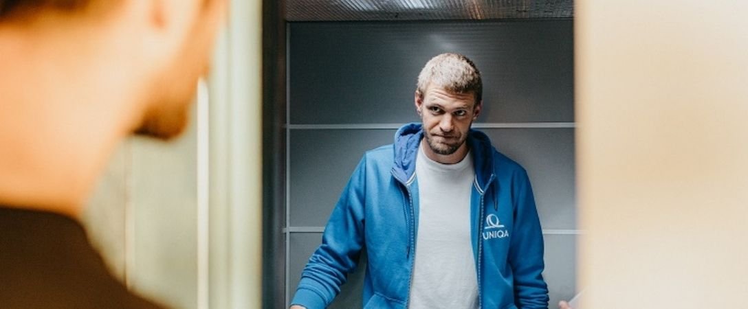 Duševní nepohoda není často navenek vidět. UNIQA spustila silnou mezinárodní kampaň ke zviditelnění tématu psychického zdraví