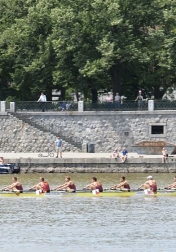 Kdo s koho. Parťáci z Dukly se na 108. UNIQA Primátorkách posadí do mateřských lodí a po letech si to rozdají mezi sebou
