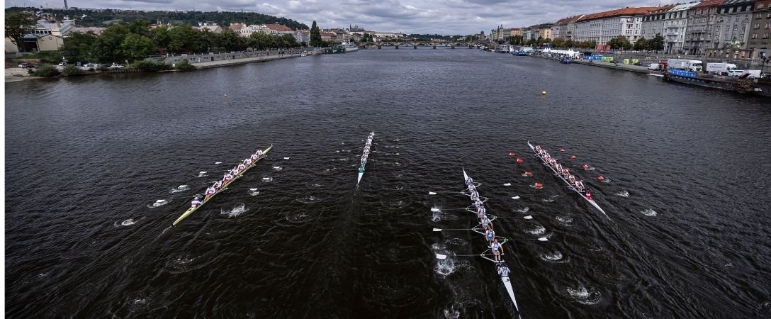 Na ČEZ Primátorky vyjede 140 posádek složených z bezmála tisíce veslařů. Loňská vítězná osma vyměnila 5 členů